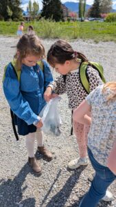 Lire la suite à propos de l’article Earth Week : une clean walk engagée et pleine d’énergie !